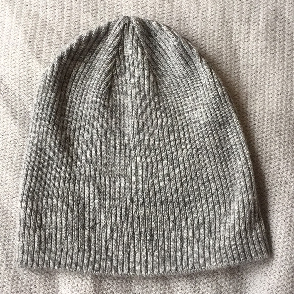 Wild Fable grey knit beanie.